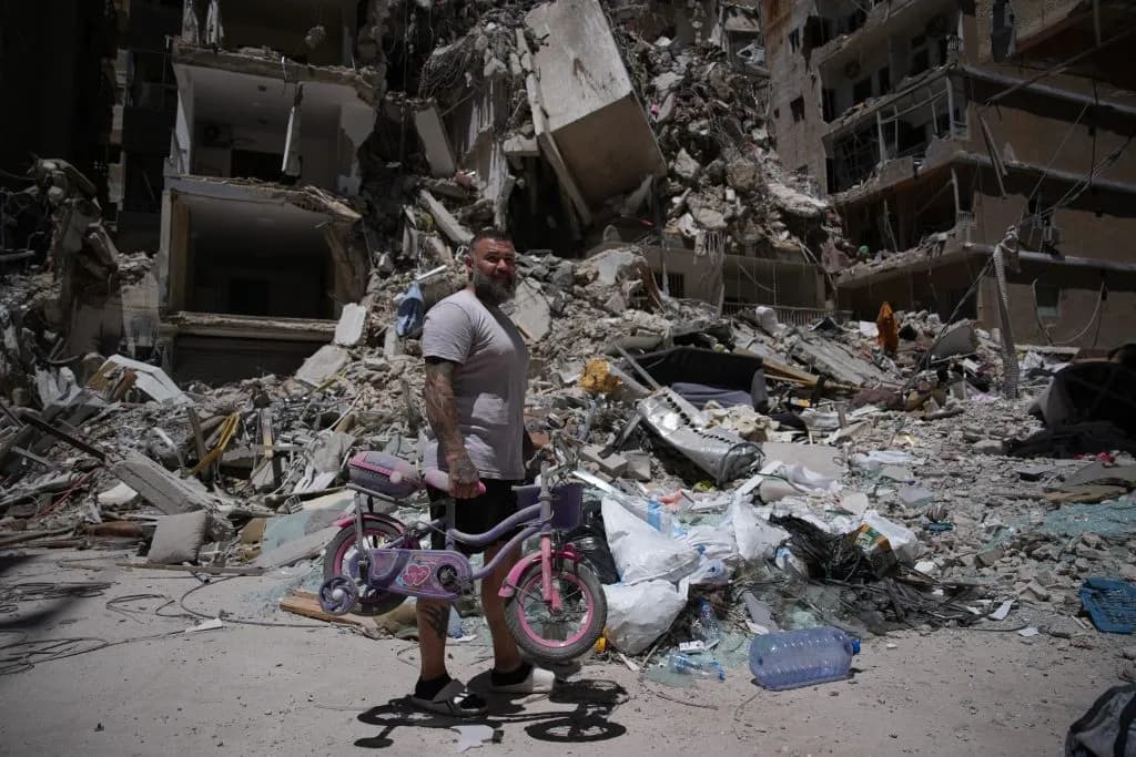 Israel and Hezbollah Agree to Ceasefire Amid US-Iran Nuclear Talks