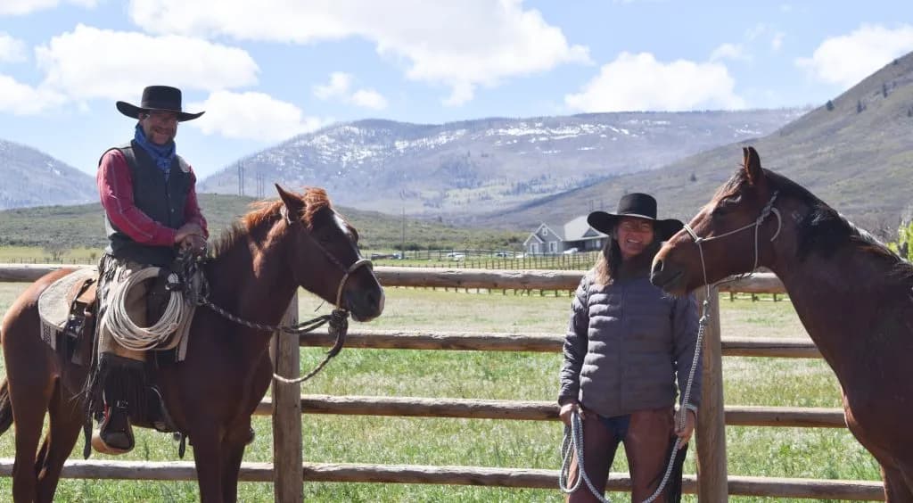 Parachute Couple Trains Mustangs Using Rare Vaquero Style
