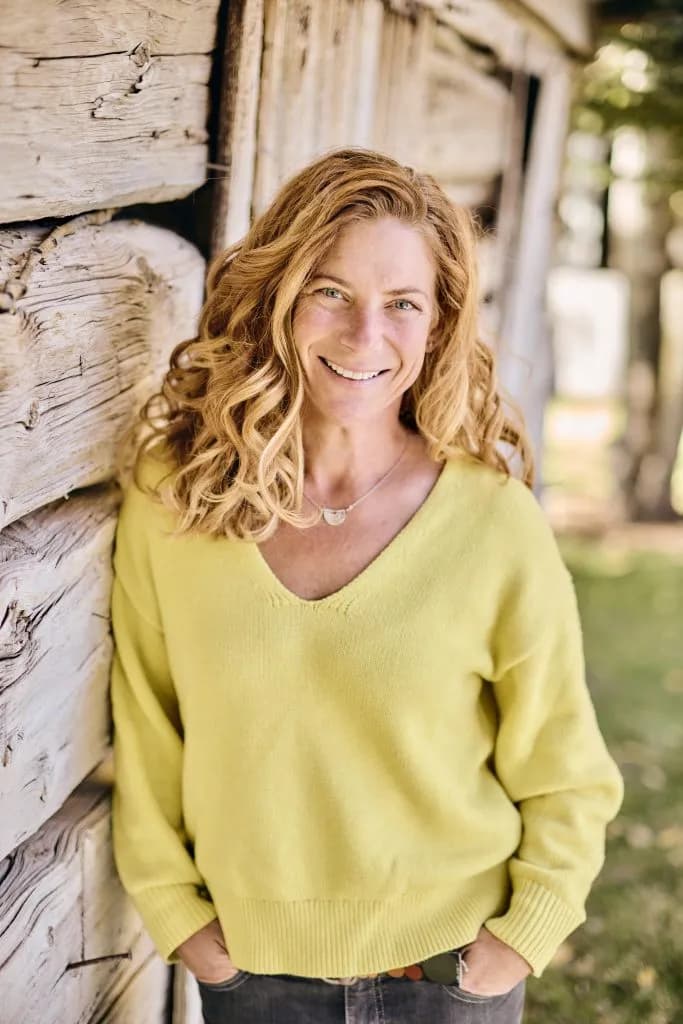 Vail Daily Opinion Captures Erosion of Social Contracts in Cafes