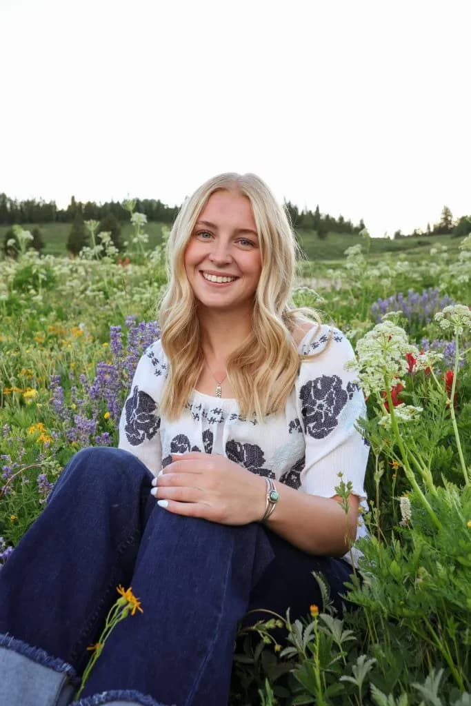 UCHealth Yampa Valley Awards $10,000 in Scholarships to Four Local Seniors
