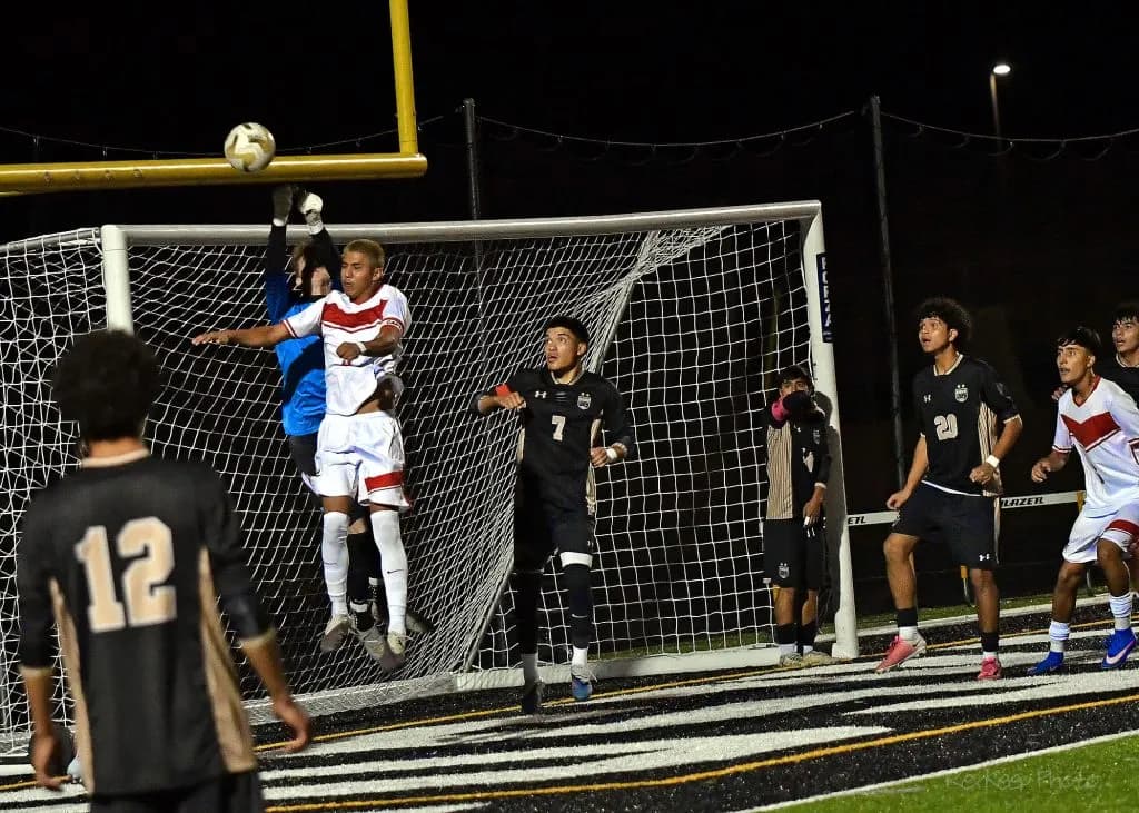 Battle Mountain Holds 4A Western Slope Soccer Top Spot After 0-0 Draw