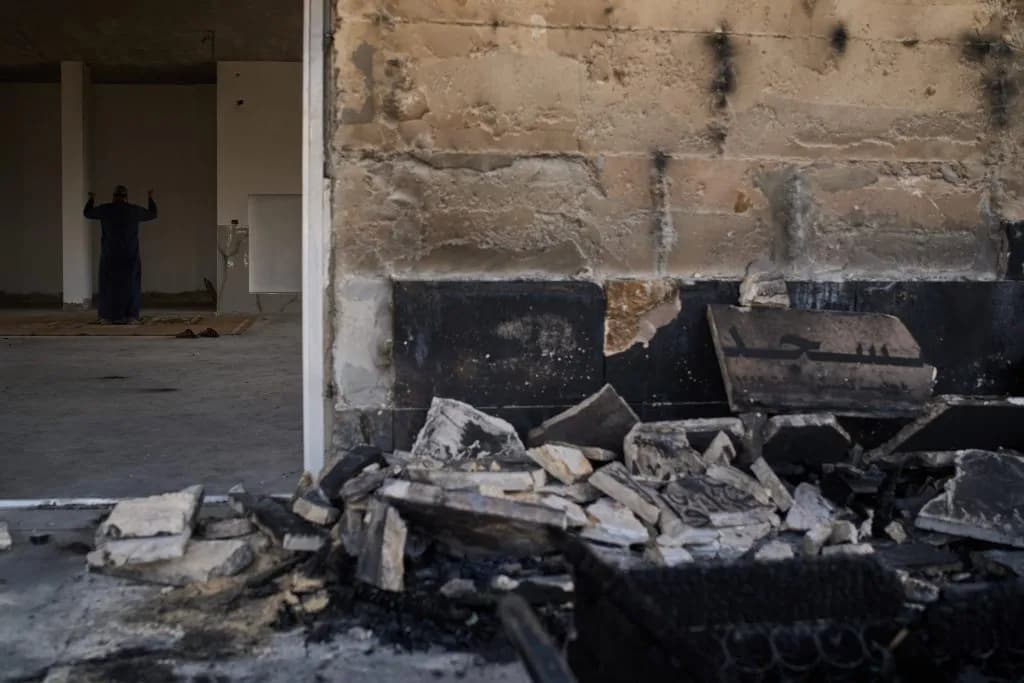 Settlers Burn West Bank Mosques as Israeli Military Watches
