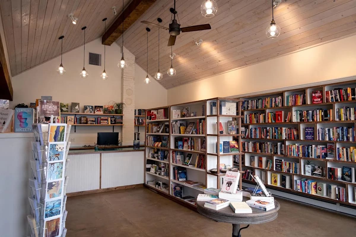 Paonia Books