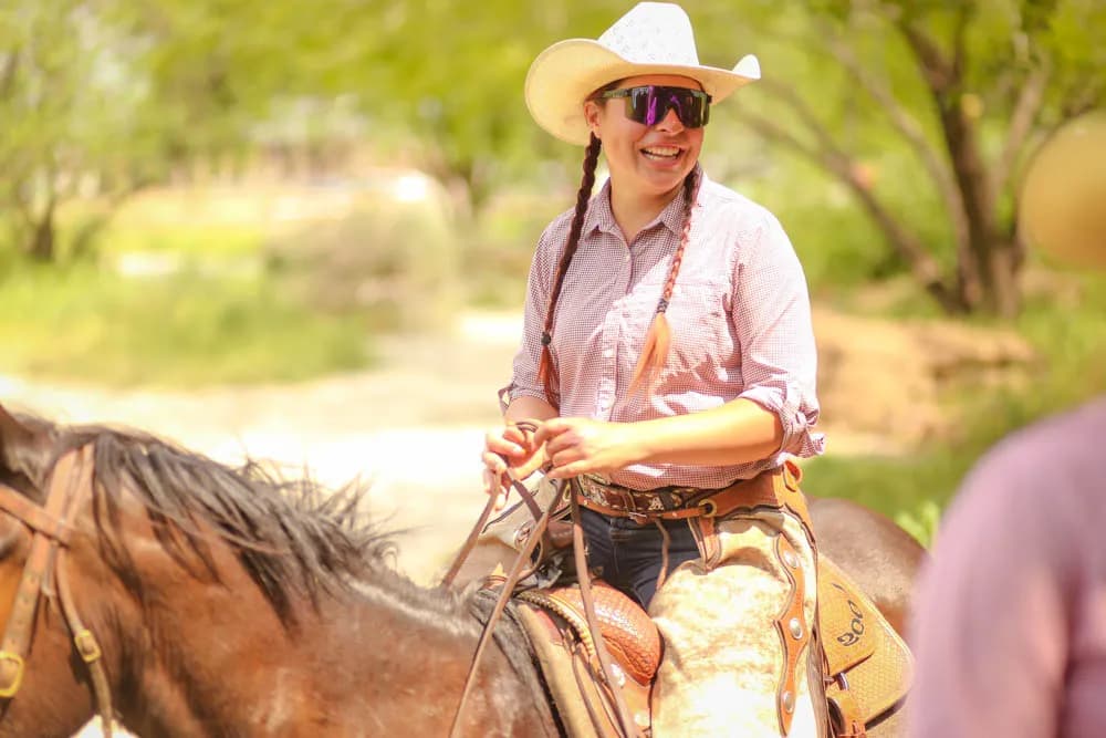 Red Mares Trail Rides LLC