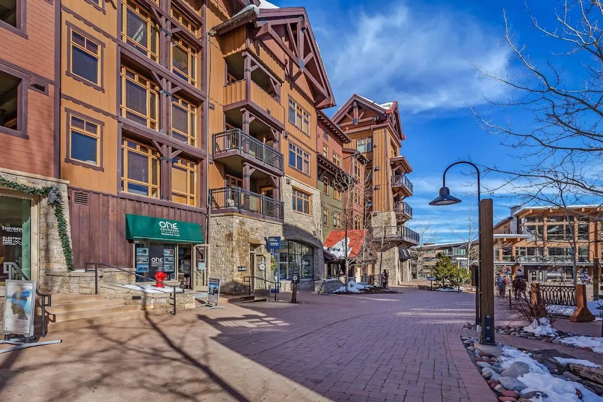 Capitol Peak Lodge by Snowmass Mountain Lodging