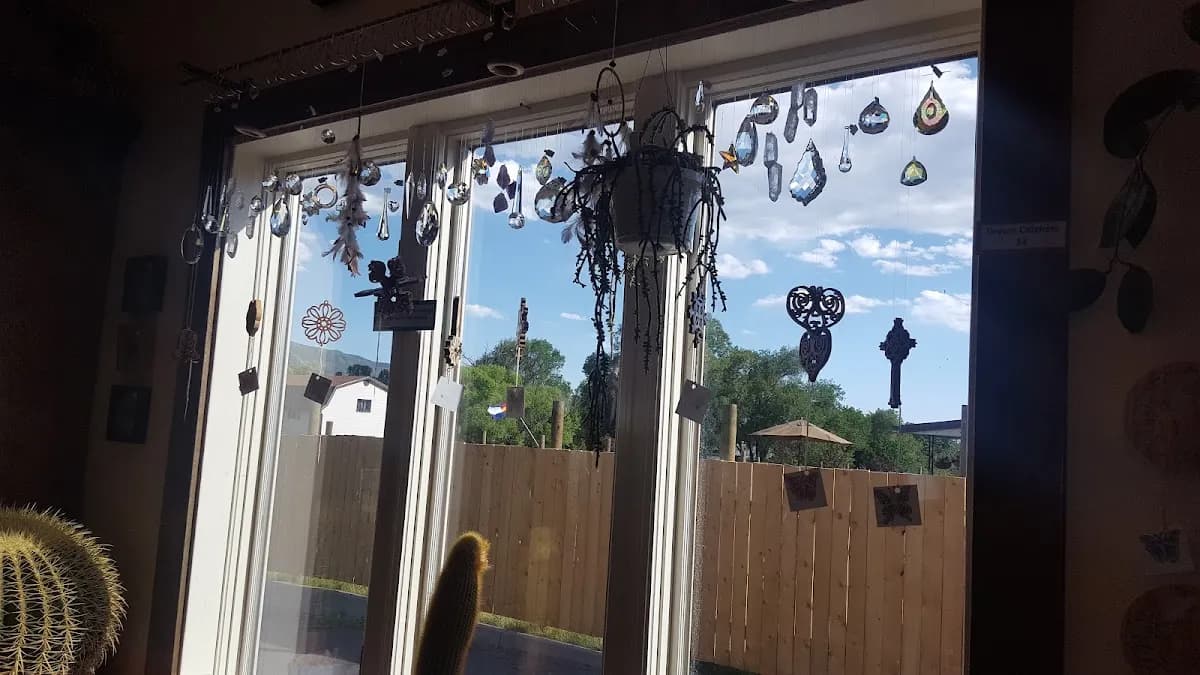 Colorado Crystal Curio