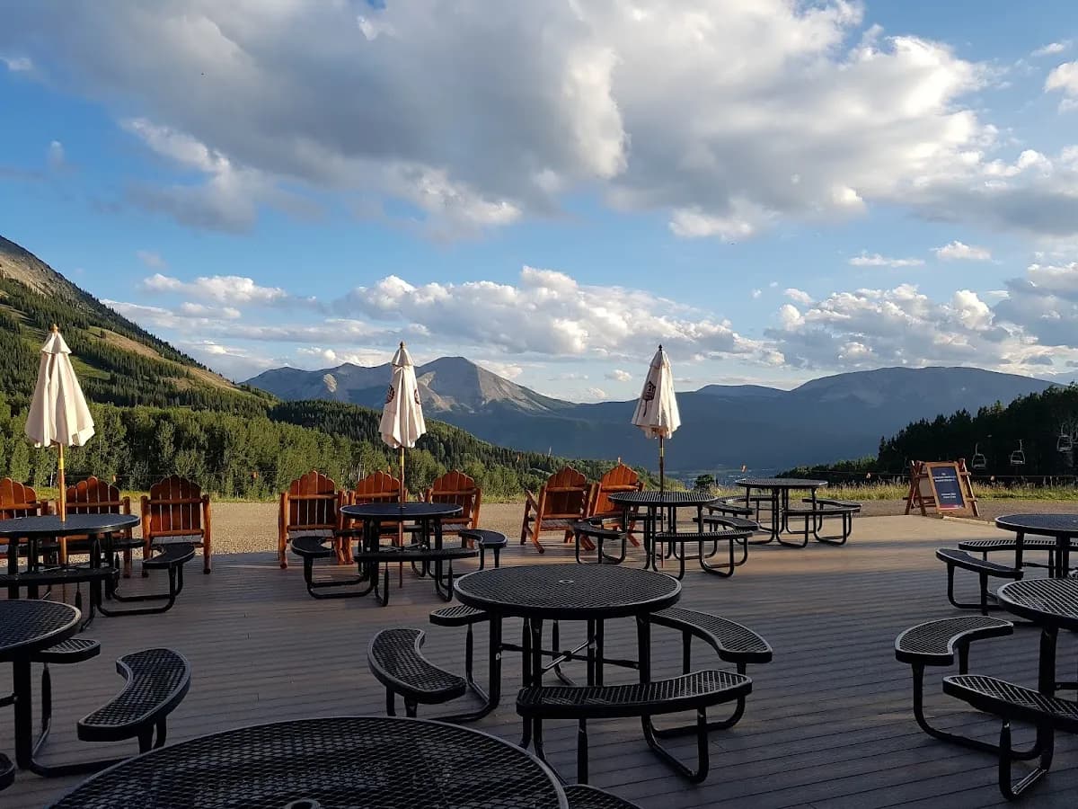 Umbrella Bar