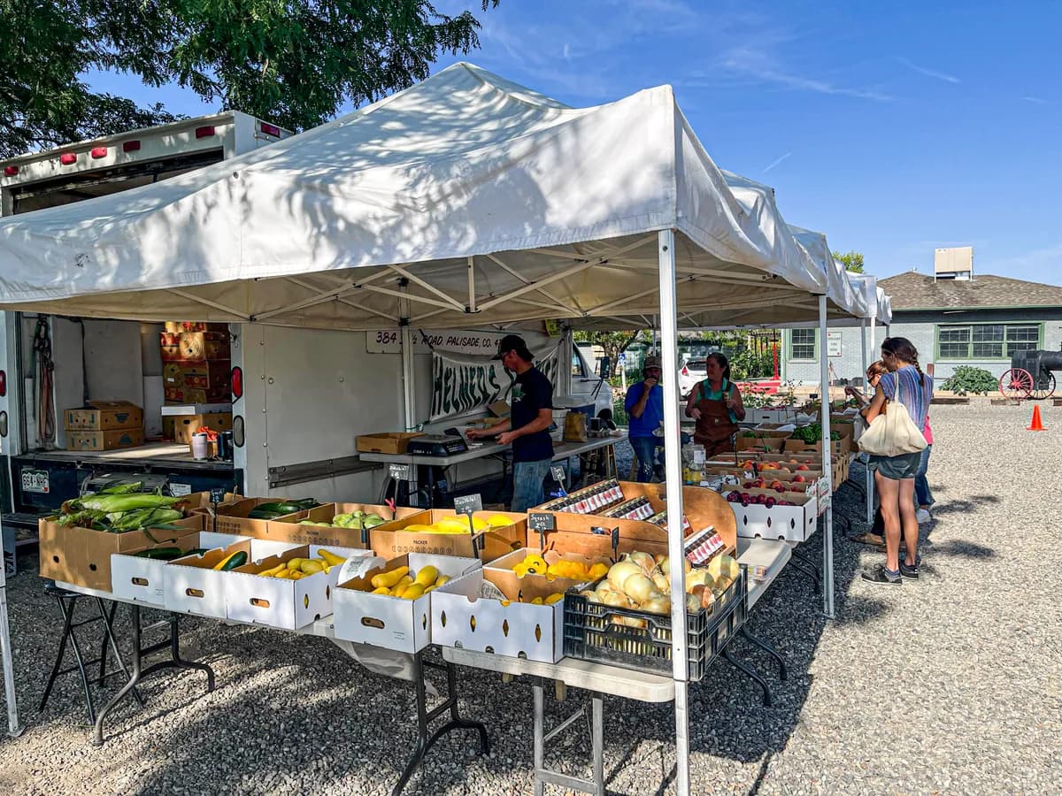 Farmer's Market at Cross Orchards